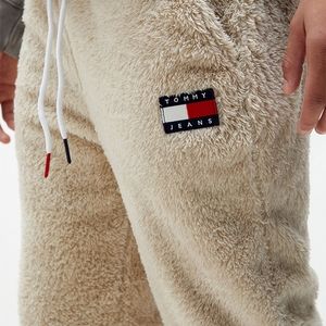 Tommy Jeans Badge Jogger Plush Sweatpants